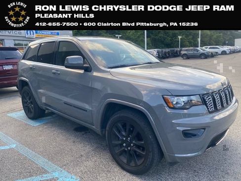 Certified 2020 Jeep Grand Cherokee Altitude AWD/4WD image 1