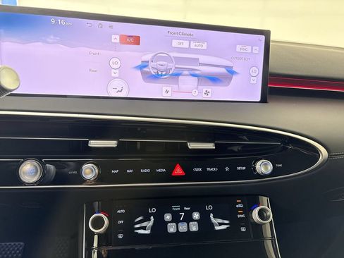 New 2026 Genesis GV70 2.5T AWD/4WD image 16