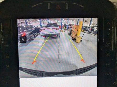 Used 2024 RAM 1500 Big Horn AWD/4WD image 21