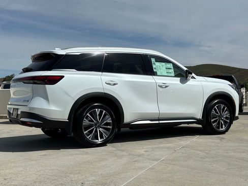 New 2026 INFINITI QX60 Luxe AWD/4WD image 3