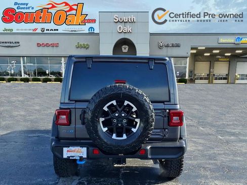 Certified 2025 Jeep Wrangler Unlimited Rubicon 4xe w/ Convenience Group AWD/4WD image 4