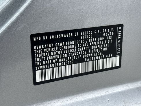 Used 2025 Volkswagen Jetta Sport FWD image 29