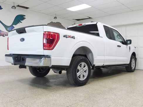 Used 2022 Ford F150 XLT w/ Trailer Tow Package image 8