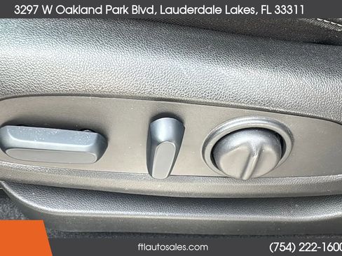 Used 2023 Chevrolet Bolt LT FWD image 30