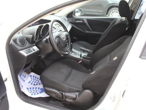 Used 2012 MAZDA MAZDA3 i Sport image 25