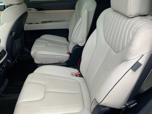 Used 2024 Hyundai Palisade Limited AWD/4WD image 19