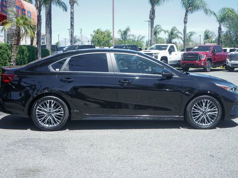 Used 2022 Kia Forte GT-Line w/ GT-Line Premium Package FWD image 10
