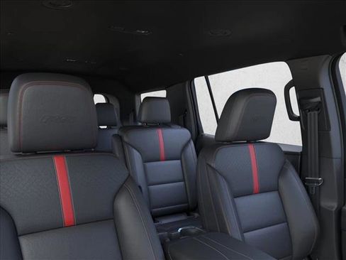 New 2026 Chevrolet Traverse RS image 24