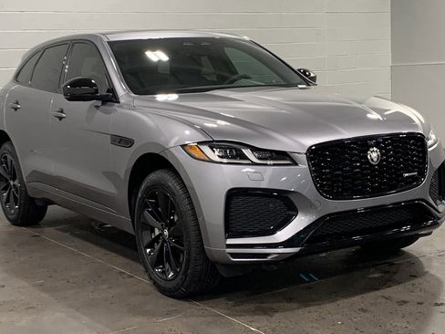 Certified 2025 Jaguar F-PACE R-Dynamic S AWD/4WD image 11