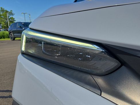 Used 2023 Honda Civic Sport image 9