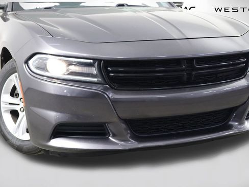 Used 2019 Dodge Charger SXT RWD image 42