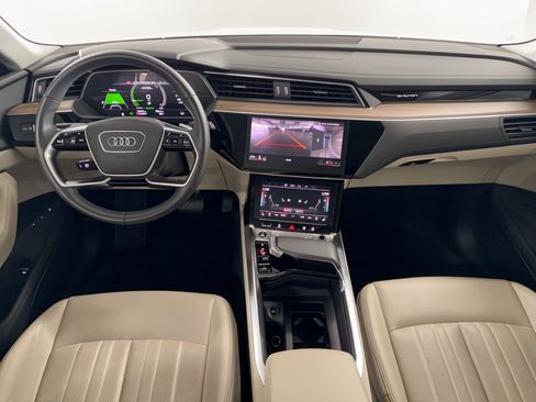 Used 2024 Audi Q8 e-tron Premium Plus w/ Premium Plus Package AWD/4WD image 17