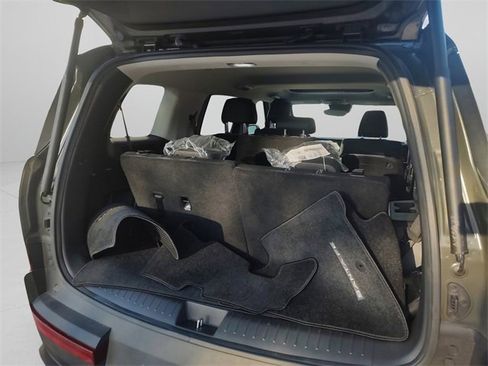 Used 2024 Hyundai Santa Fe XRT image 37