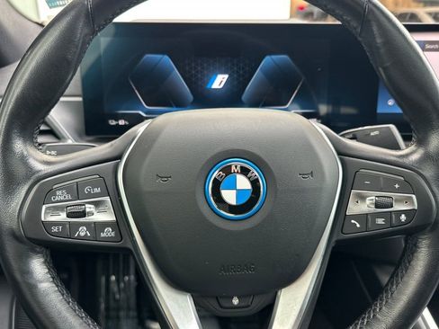 Used 2023 BMW i4 eDrive35 image 26