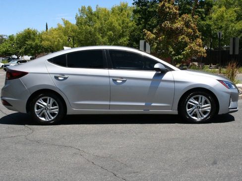 Used 2020 Hyundai Elantra SEL w/ Cargo Package (C1) FWD image 3