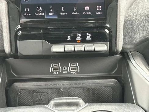 Used 2025 RAM 1500 Big Horn AWD/4WD image 20