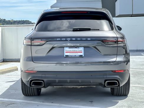 Certified 2023 Porsche Cayenne AWD/4WD image 7