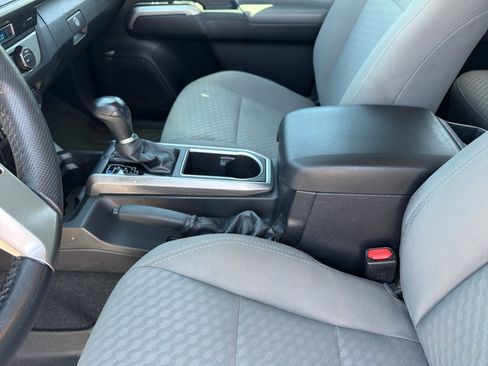 Used 2021 Toyota Tacoma SR5 RWD image 14