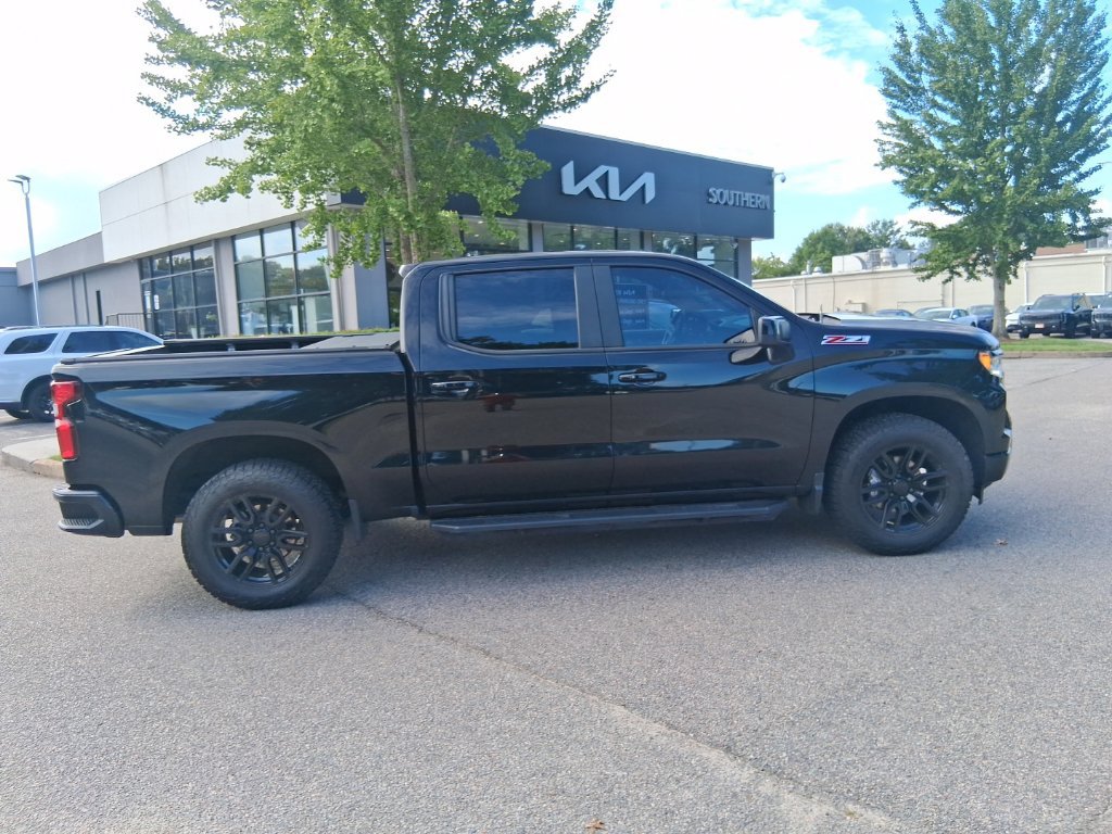 Used 2023 Chevrolet Silverado 1500 RST AWD/4WD image 6