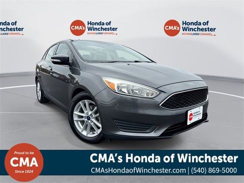 Used 2015 Ford Focus SE image 1
