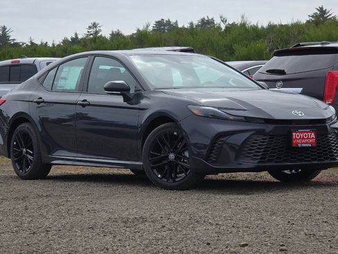 New 2026 Toyota Camry SE w/ Convenience Package AWD/4WD image 2