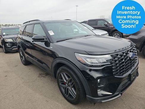Used 2025 Ford Explorer ST-Line w/ Premium Package image 1