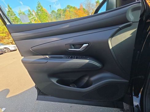 Certified 2025 Hyundai Tucson SEL image 37