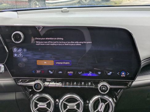 New 2025 Chevrolet Blazer EV LT image 19