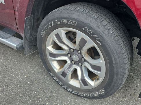 Used 2022 RAM 1500 Limited image 8