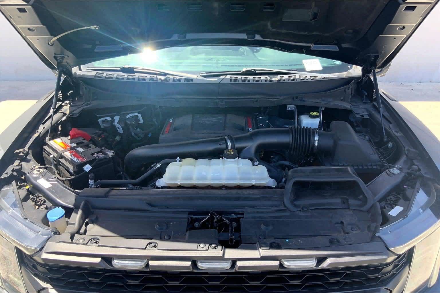 Used 2021 Ford F150 Raptor w/ Equipment Group 801A High AWD/4WD image 9