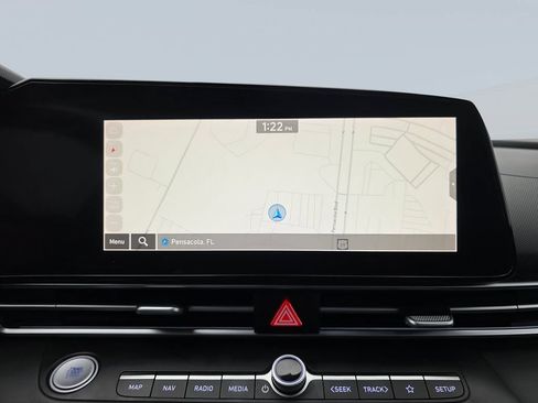 Certified 2024 Hyundai Elantra SEL FWD image 18