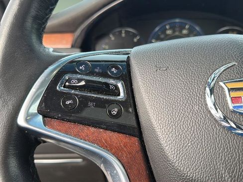 Used 2015 Cadillac XTS Premium image 22