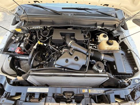 Used 2013 Ford F250 XL RWD image 6