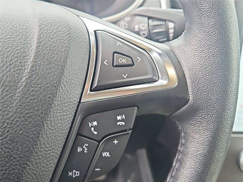 Used 2021 Ford Edge SEL w/ Convenience Package AWD/4WD image 24