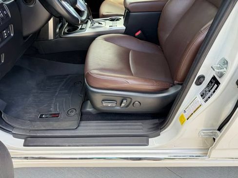 Used 2023 Toyota 4Runner Limited AWD/4WD image 18