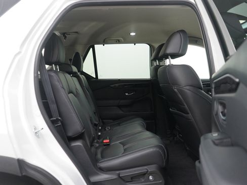 Used 2023 Honda Pilot EX-L image 13
