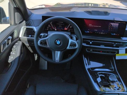 New 2026 BMW X5 xDrive40i w/ M Sport Package AWD/4WD image 16