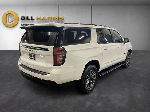 Used 2023 Chevrolet Suburban Z71 w/ Luxury Package image 2