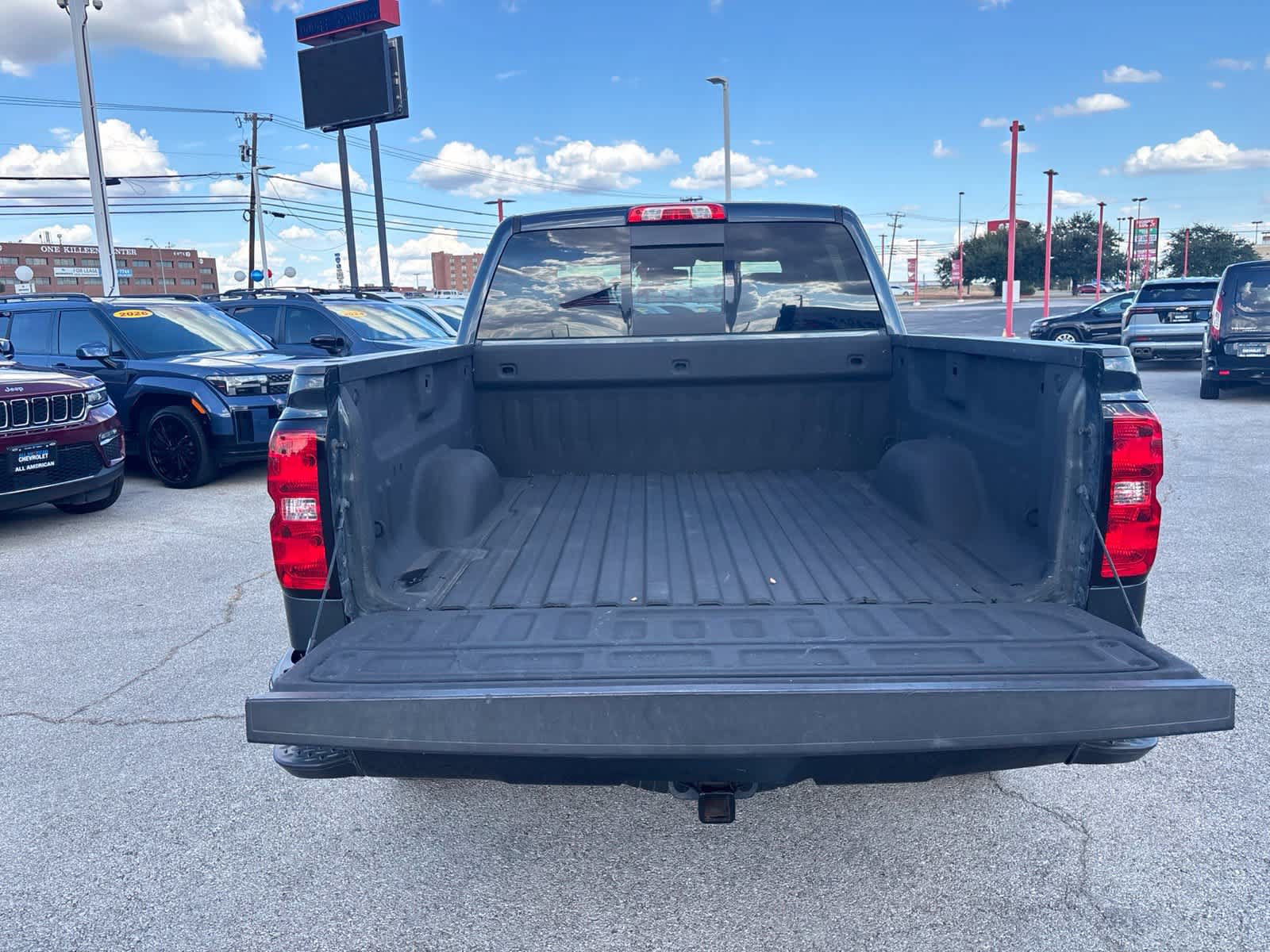 Used 2018 Chevrolet Silverado 1500 LT w/ Texas Edition AWD/4WD image 6