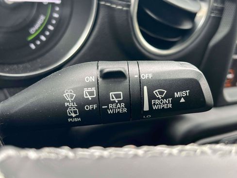 Used 2021 Jeep Wrangler Unlimited Sahara w/ Cold Weather Group image 16