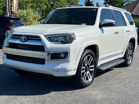 Used 2020 Toyota 4Runner Limited AWD/4WD image 4