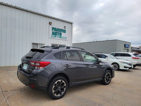 Used 2021 Subaru Crosstrek 2.0i Premium w/ Moonroof Package AWD/4WD image 7