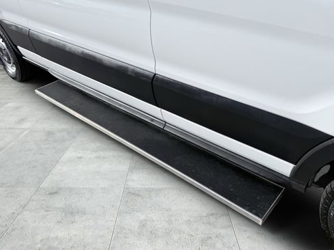 Used 2023 Ford Transit 350 XL image 13