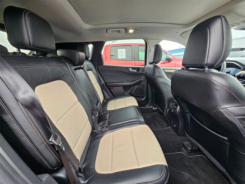 Certified 2021 Ford Escape Titanium w/ Titanium Elite Package image 22