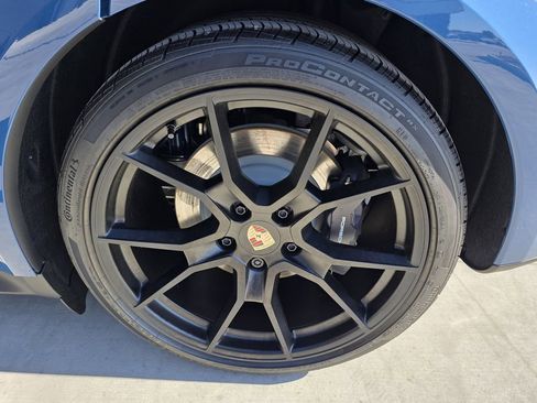 New 2026 Porsche Taycan AWD/4WD image 32