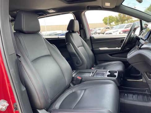 Used 2025 Honda Odyssey Sport-L image 27