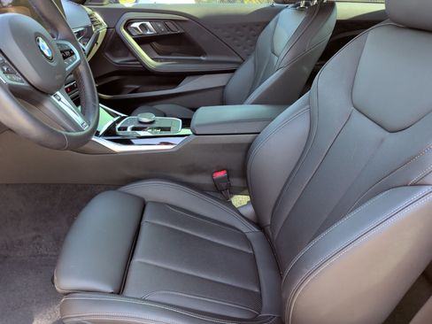 Used 2024 BMW 230i Coupe w/ Premium Package RWD image 23