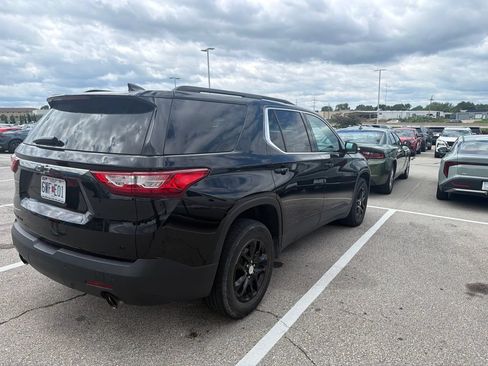 Used 2019 Chevrolet Traverse LT w/ LPO, Blackout Package AWD/4WD image 4