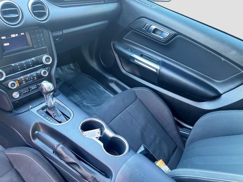 Used 2021 Ford Mustang Coupe image 22
