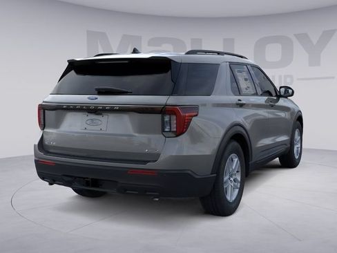 New 2026 Ford Explorer Active AWD/4WD image 8